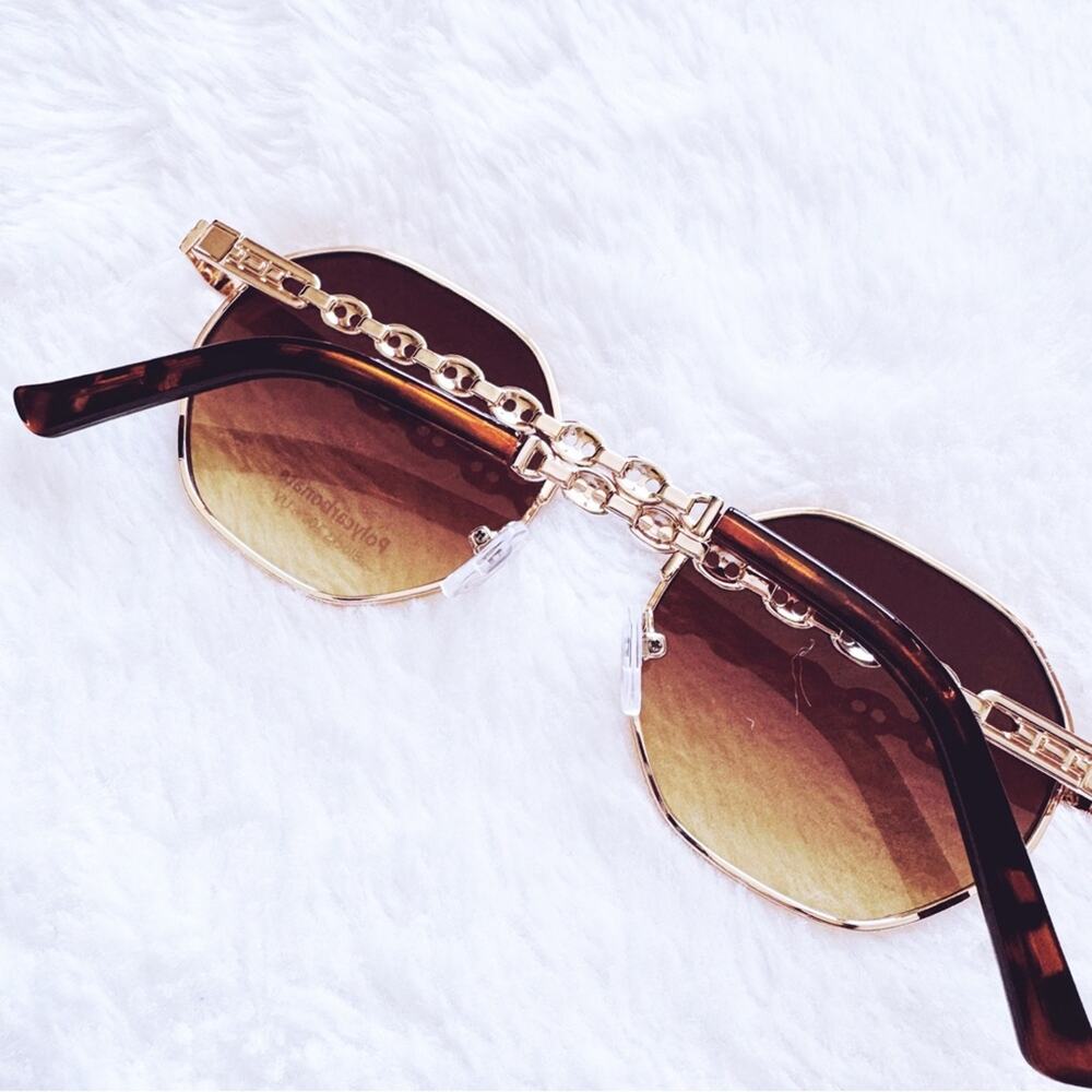 Phoebe Brown Geometric Sunglasses - Picture 13 of 13